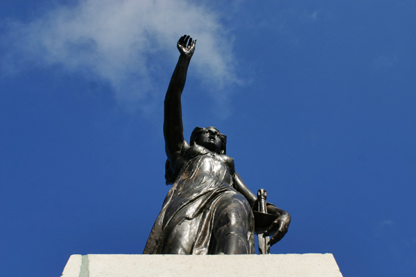 Statue de la Madelon à La Boisselle